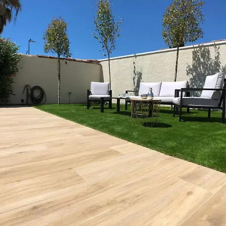 فيلة Flavie- Luxueuse - Piscine Sous Le Soleil- Confort Jardin Barbecue -borne Recharge Electrique 10min Plage- Famille-piscine لات