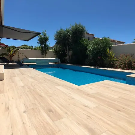 Flavie- Luxueuse - Piscine Sous Le Soleil- Confort Jardin Barbecue -borne Recharge Electrique 10min Plage- Famille-piscine Lattes